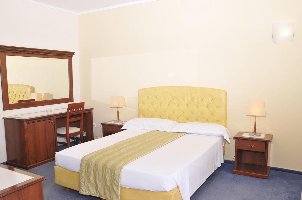 Tinos Beach Hotel Екстер'єр фото