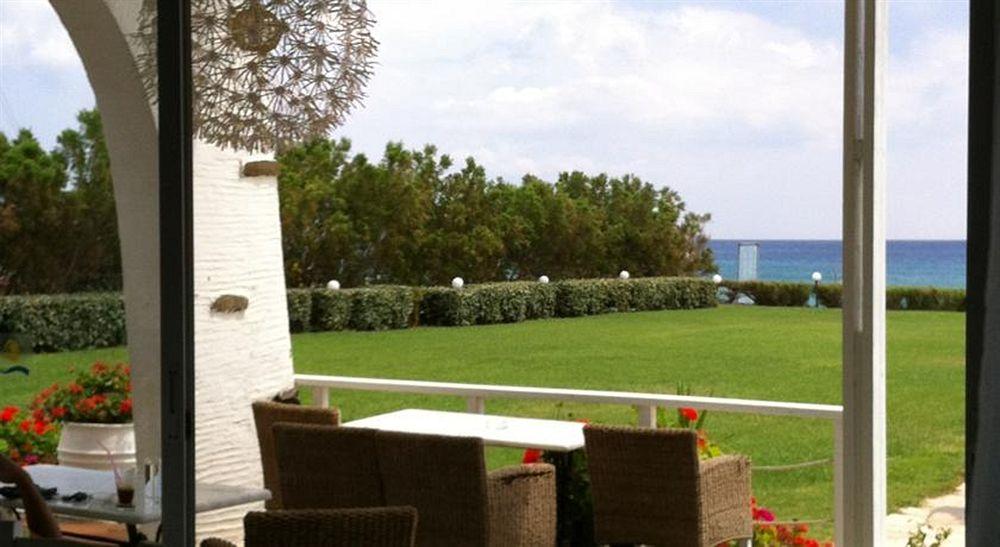Tinos Beach Hotel Екстер'єр фото