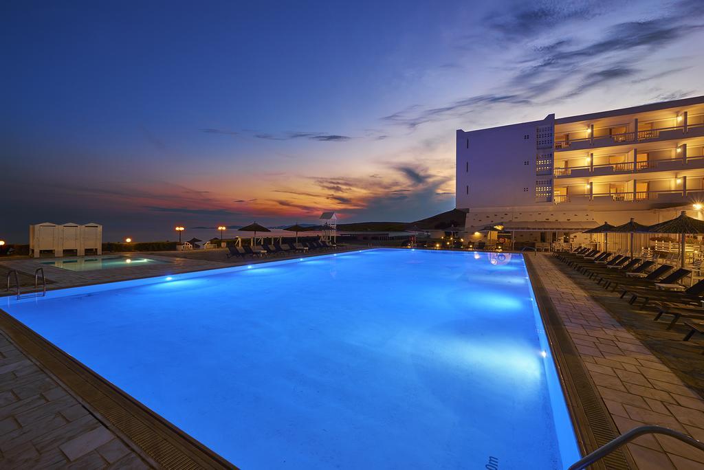 Tinos Beach Hotel Екстер'єр фото