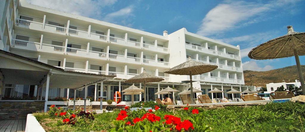 Tinos Beach Hotel Екстер'єр фото