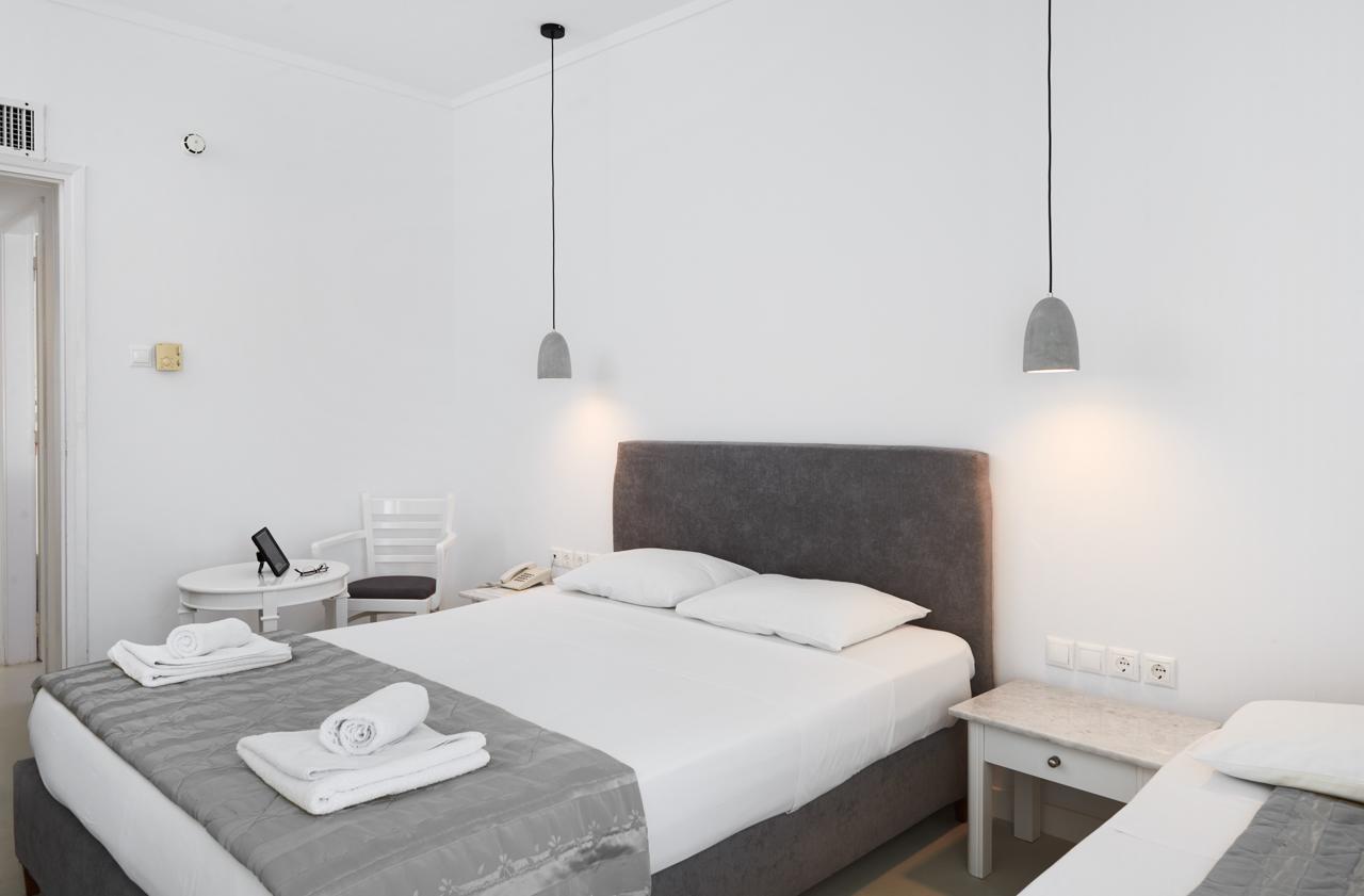 Tinos Beach Hotel Екстер'єр фото