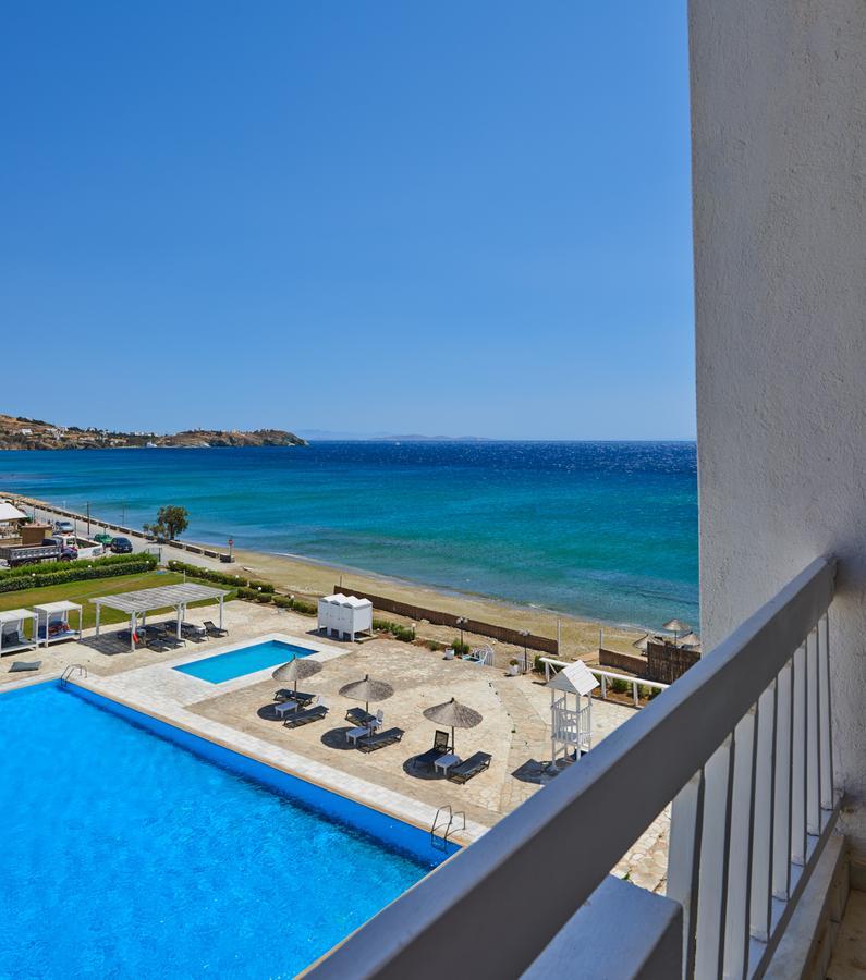 Tinos Beach Hotel Екстер'єр фото