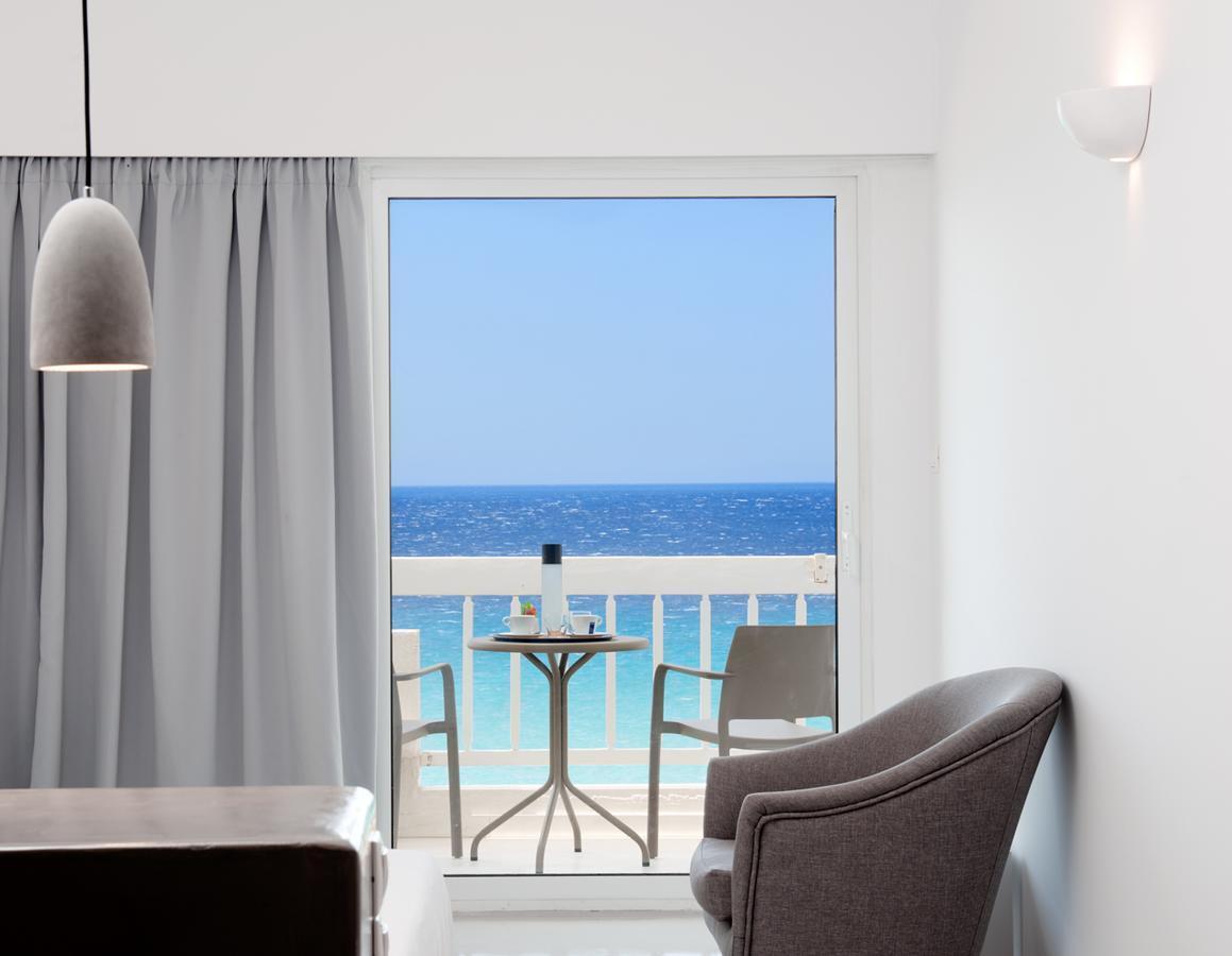 Tinos Beach Hotel Екстер'єр фото