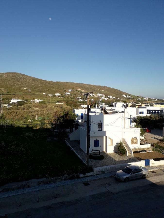 Tinos Beach Hotel Екстер'єр фото